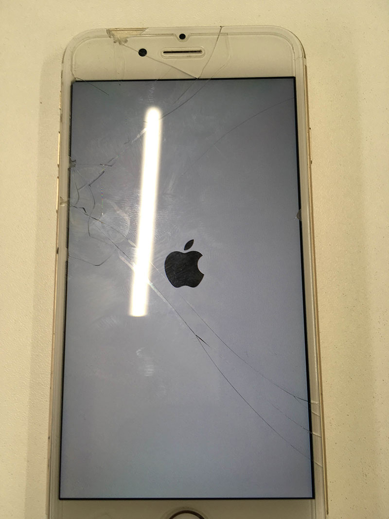 iPhoneガラス修理