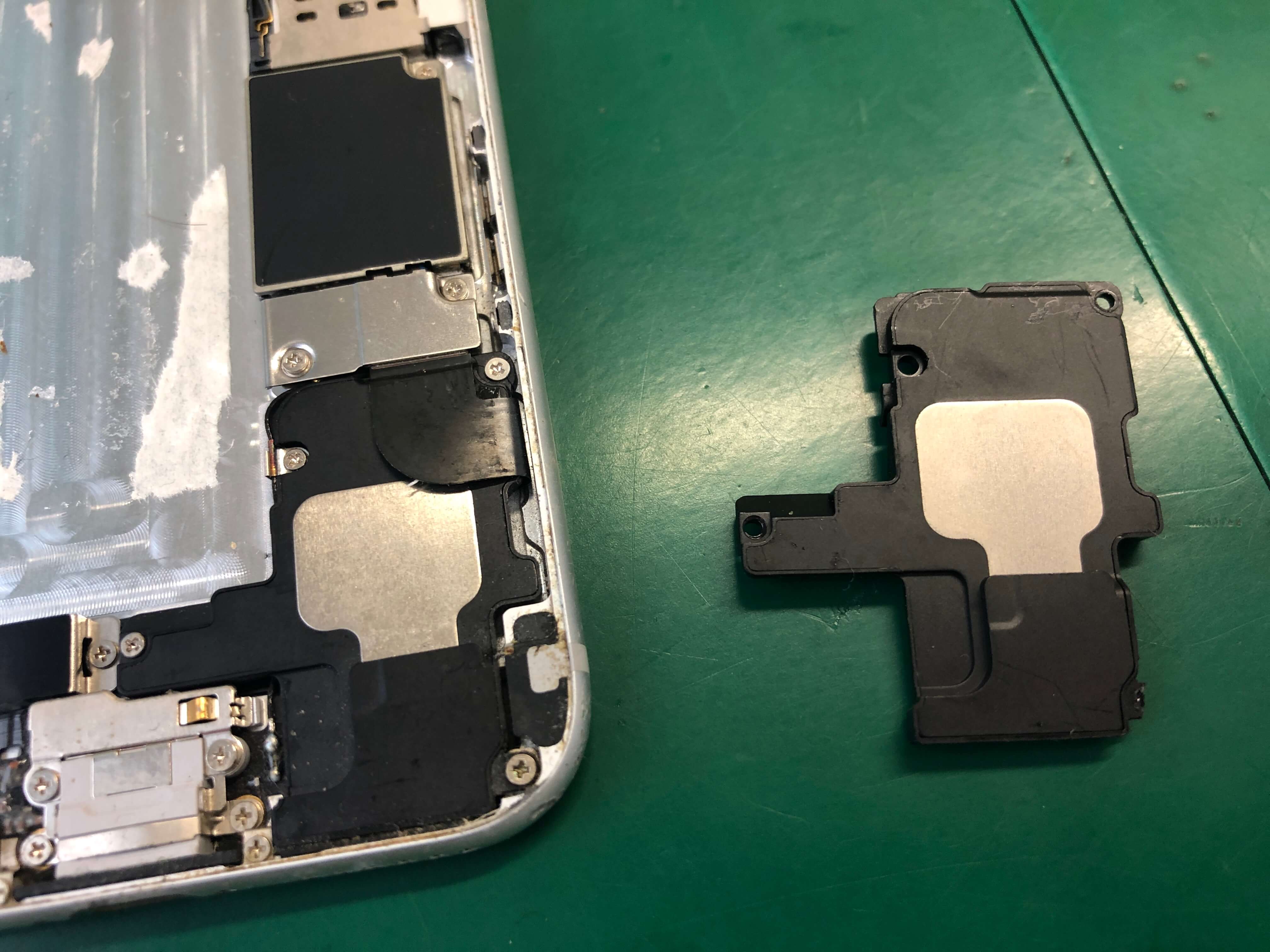 iPhoneイヤースピーカー修理2