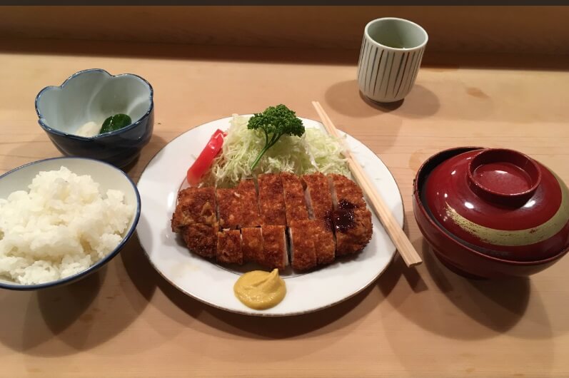 目黒の老舗とんかつ屋さん