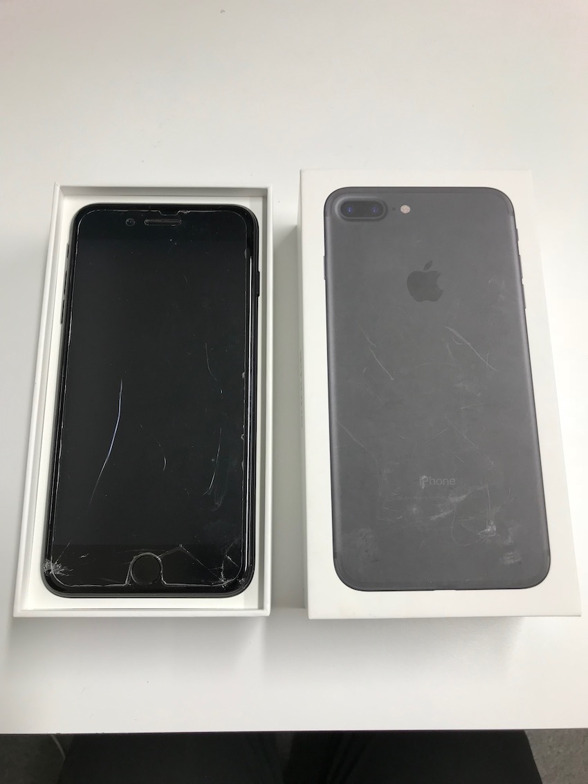 修理店だからできる高額査定。画面割れのiPhoneでも高価買取中です！