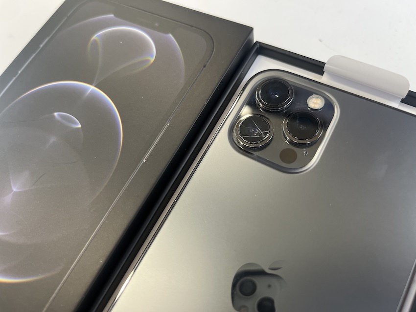 【三軒茶屋でiPhone買取】壊れたiPhone・カメラレンズ割れも高価買取！成田也が丁寧査定✨