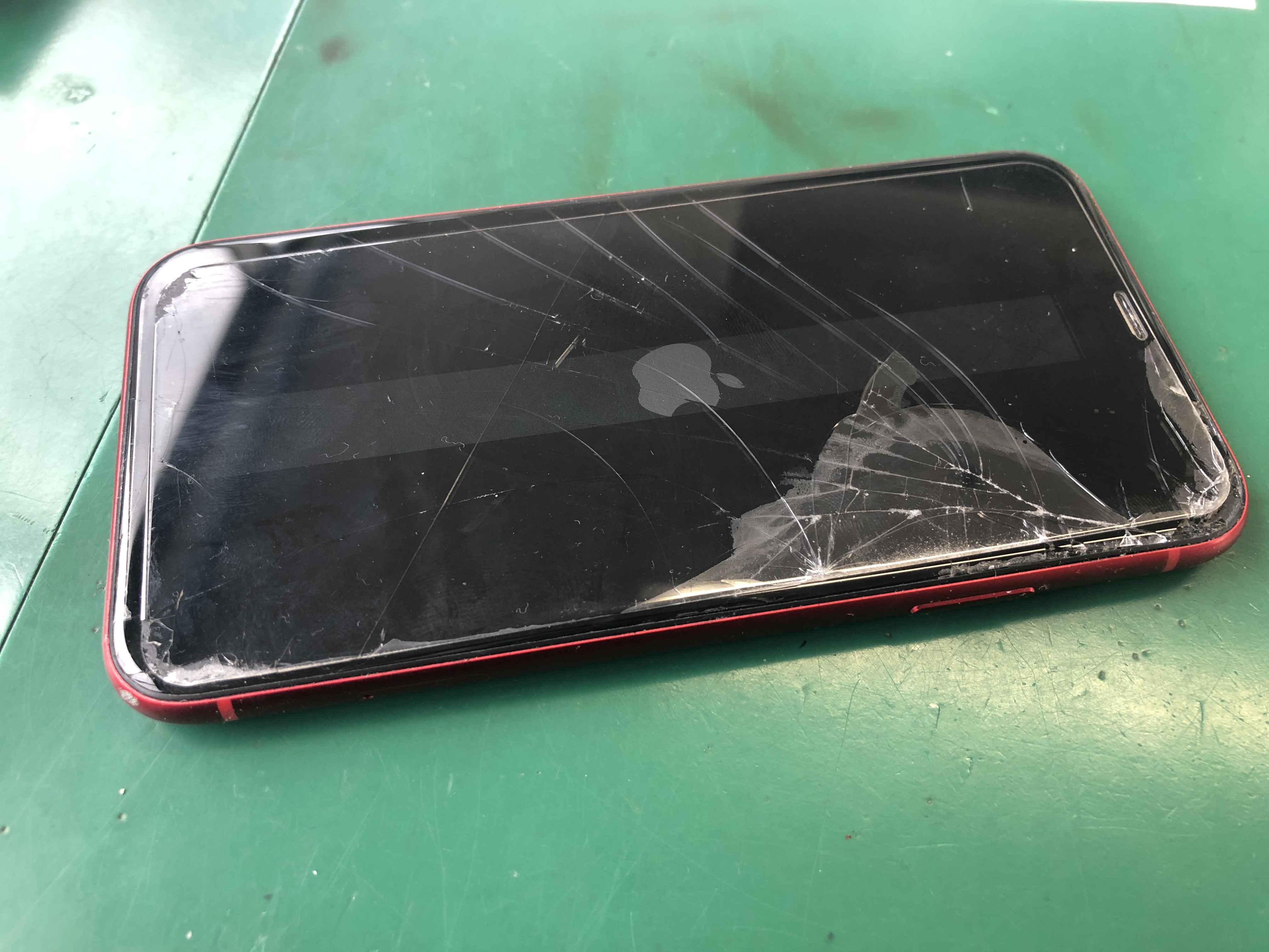 iPhoneが壊れて機種変更下取り｜ご不要になった中古端末は成田也へお売りください！