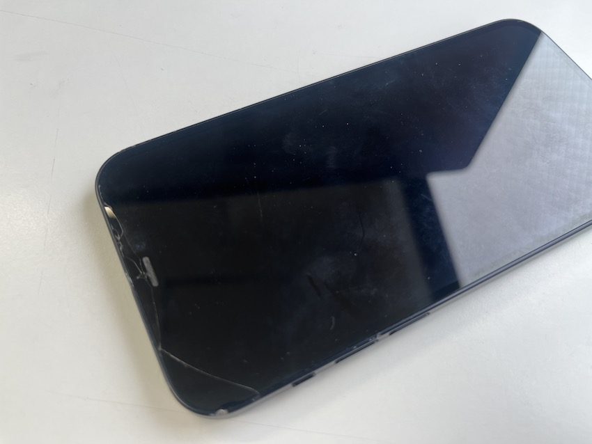 【中目黒で働く方へ】お昼休みに即現金化！「iPhone 12」も「画面割れ」も高額買取！