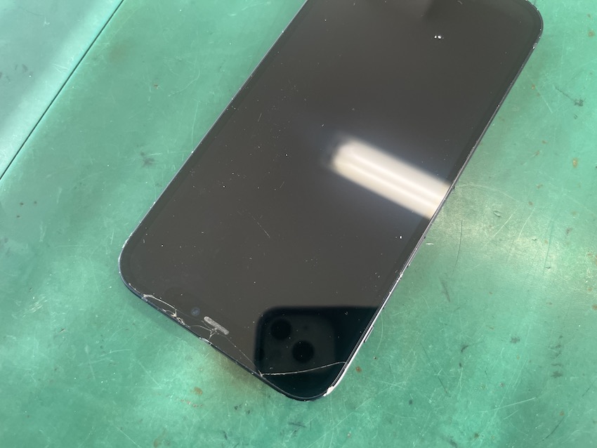 中目黒・代官山エリアのiPhone買取なら成田也！画面割れ・ジャンク品も高額査定で即現金化！