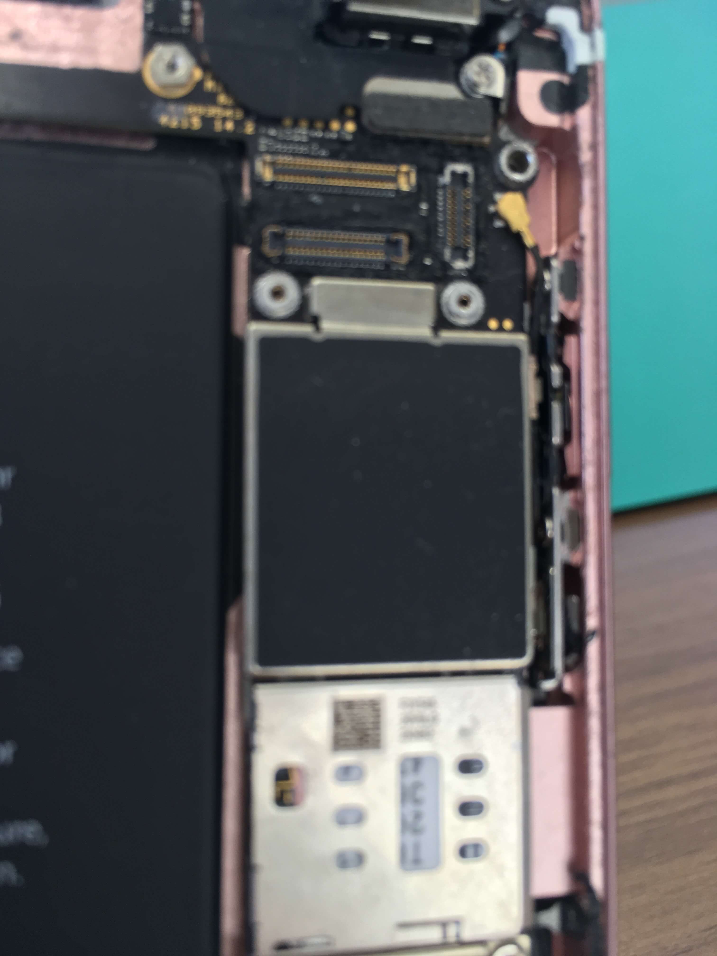 iPhoneの本体基盤