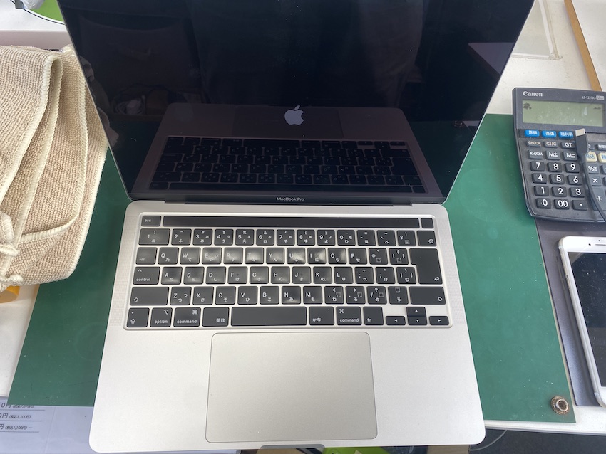 引っ越しの準備で処分にお困りのMacBookは当店が買取ます！