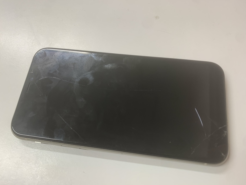 【品川区五反田エリアのiPhone高額買取店】画面割れiPhoneやスマホでも高額買取の成田也！