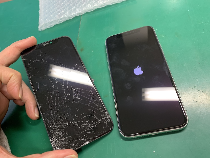 iPhone11Proの画面割れ修理、10分でスピードお直し