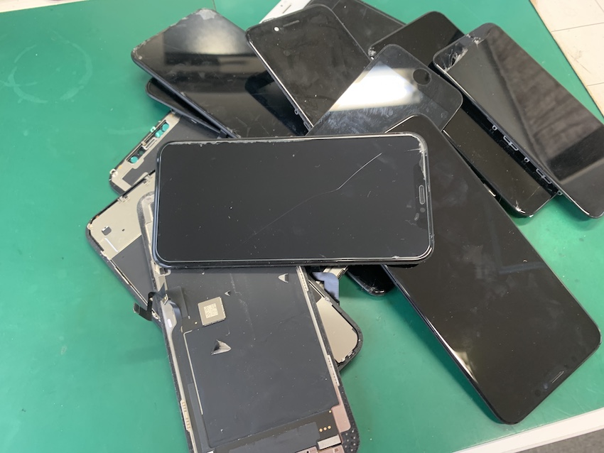 目黒エリア最安値で修理したiPhone液晶パネル