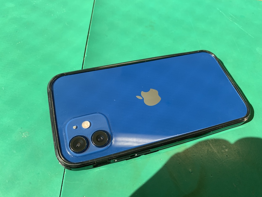 値下げされたiPhone12本体