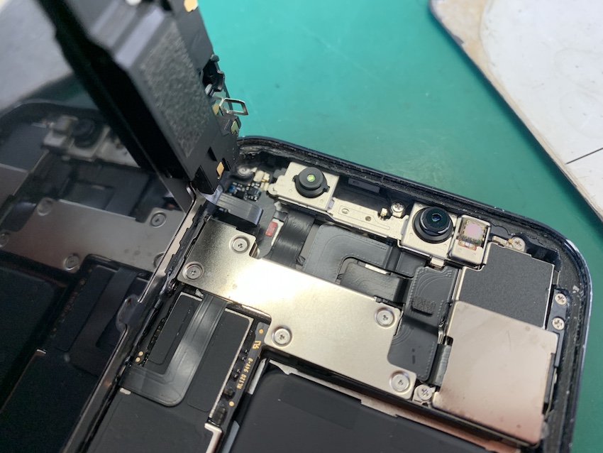 お風呂で水没したiPhone12mini本体