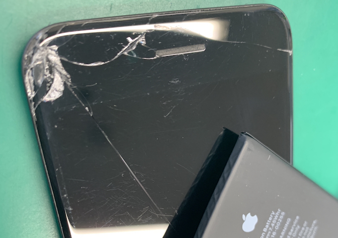 iPhone7液晶パネル交換とバッテリー修理