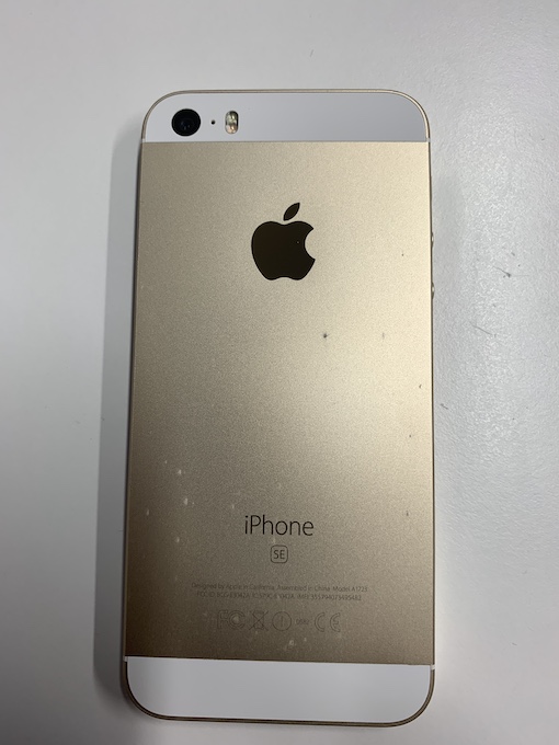 小さいサイズで女性に人気のiPhoneSE