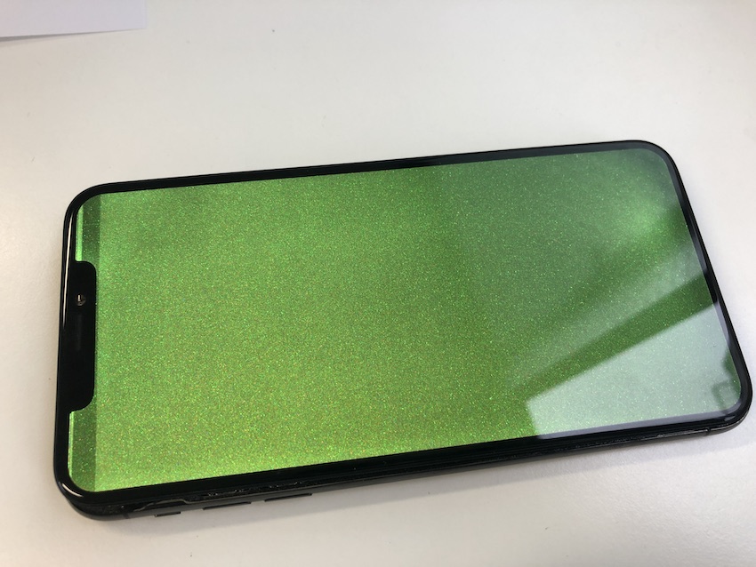 iPhoneXの液晶不良の本体