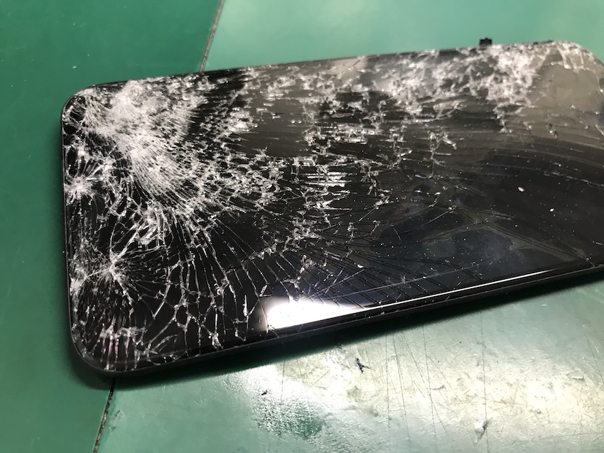 渋谷区でジャンクiPhoneを高額買取なら成田也中目黒店！