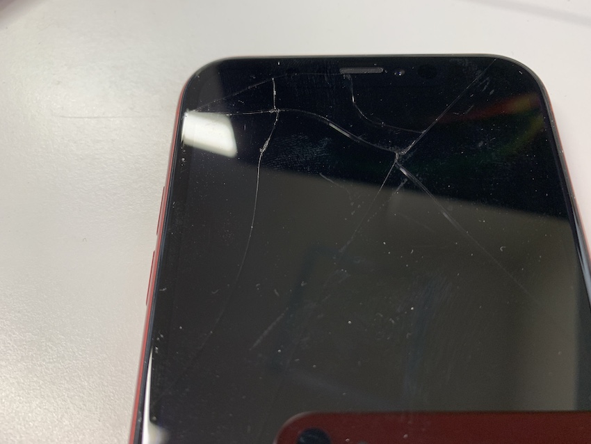 ジャンクiPhoneの買取に自信あり！他のお店の査定と比べてください！