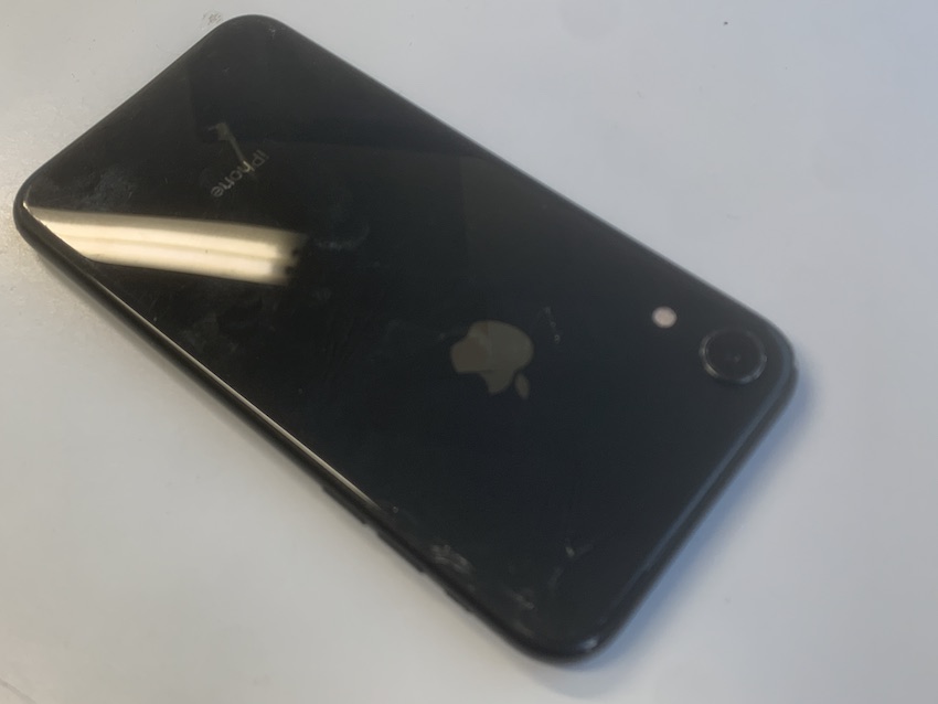 【渋谷区代官山エリアNo. 1iPhone高額買取店】ジャンクiPhoneやスマホも必ず買取ます！