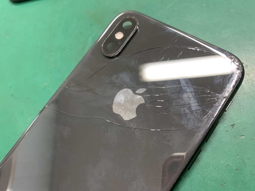 iPhoneやスマホのジャンク買取なら目黒エリアNo. 1買取の成田也中目黒店へ！