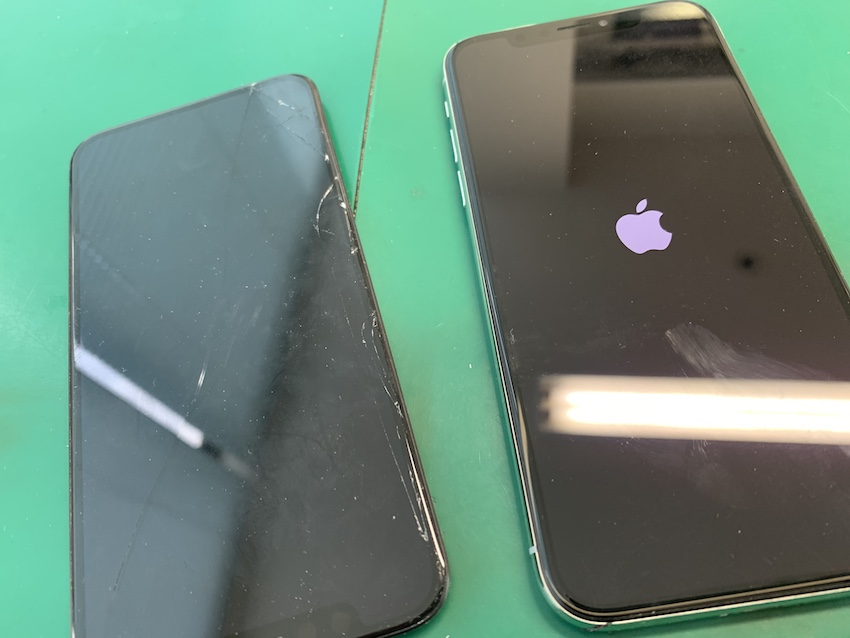 iPhoneXsの画面修理、即日10分